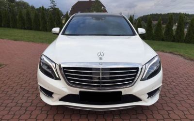 Mercedes-Benz S-class W222 белый