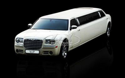 Chrysler 300C VERSACE