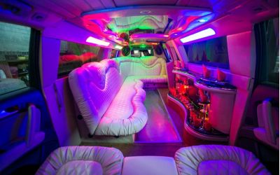 AUDI Q7 Крыло чайки