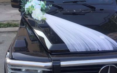 Мерседес Кубик чёрный 2000 г