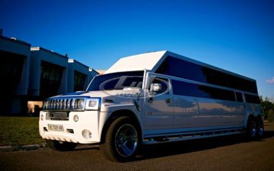 MEGA Hummer H2