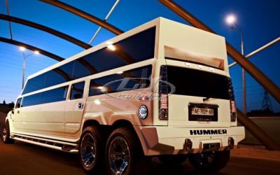 MEGA Hummer H2
