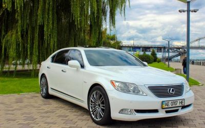 Lexus LS460 Long ATAMAN