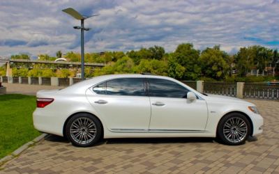 Lexus LS460 Long ATAMAN