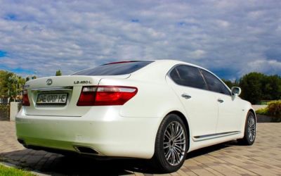 Lexus LS460 Long ATAMAN