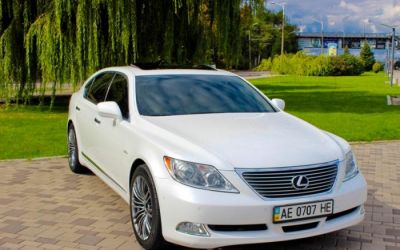 Lexus LS460 Long ATAMAN
