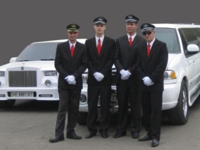 Швейцар в лимузин