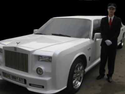 Швейцар в лимузин