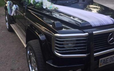 Мерседес Кубик чёрный 2000 г